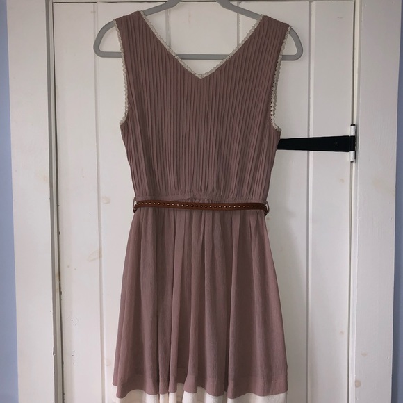 Double Zero Mauve/White Dress With Lace Border - Picture 2 of 2